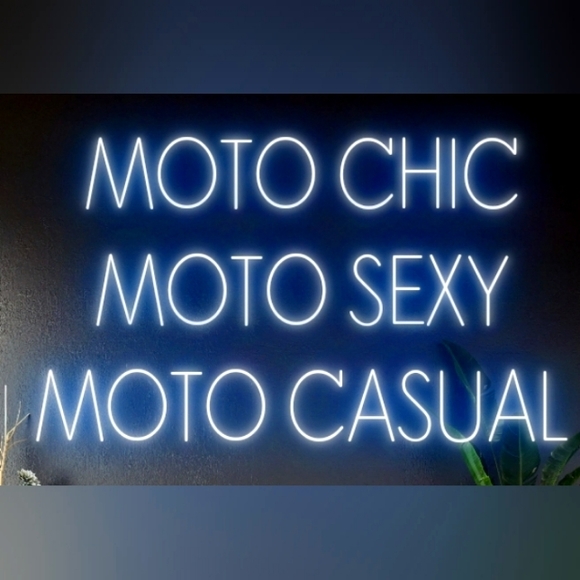 Meet your Posher, Posh - Picture 1 of 1